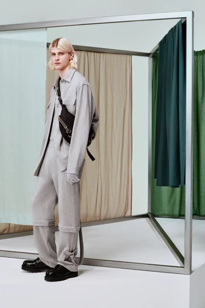Look 13